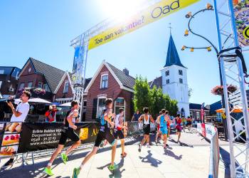 Triathlon krijgt Nederlandse winnares bij de junioren, Portugees is in Holten de snelste man triathlon 