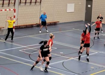 Holtense handbaldames winnen het staartduel met Havana 