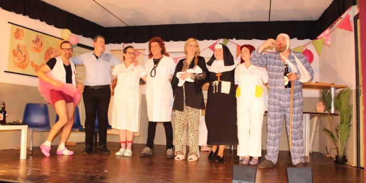 “Doktertje Spelen” van toneelgezelschap Buurtvereniging Beuseberg een groot succes! buurtvereniging beuseberg beuseberg 