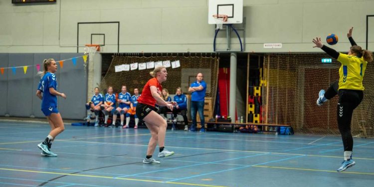 Holten voorlaatste door knappe zege op hooggeplaatst CVO hv holten 