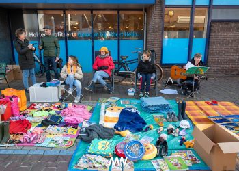 Jeugdvoetbal van topniveau tijdens Blauw Wit Internationaal O12-toernooi voetbal de biester blauwwit 