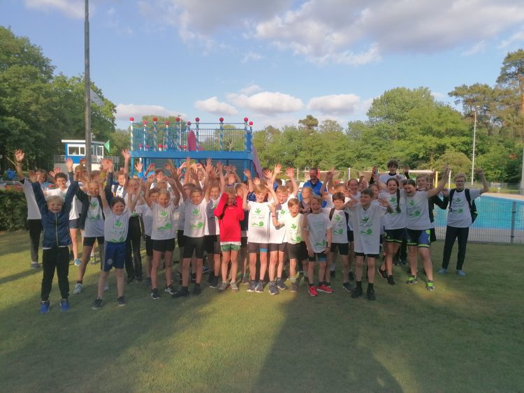 Enthousiaste jeugd start met Covergreen Jeugdclinics triathlon 
