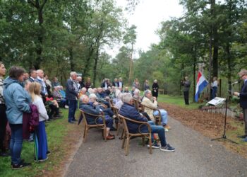Praten over het verlies van een dierbare? Wandel mee met Evenmens natuurdiorama 