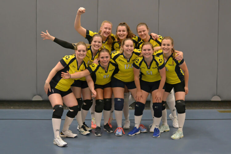 Dames 1 volleybalvereniging Mintonette nieuw in 2e klasse mintonette 