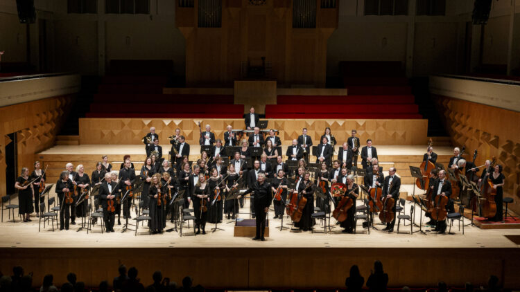 Het ONSO speel Strauss en Beethoven in de Kandelaar 
