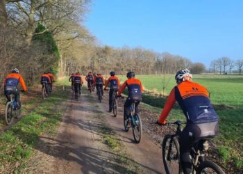 Fietsen en eten op de Sallandse Heuvelrug sallandse heuvelrug de biester 