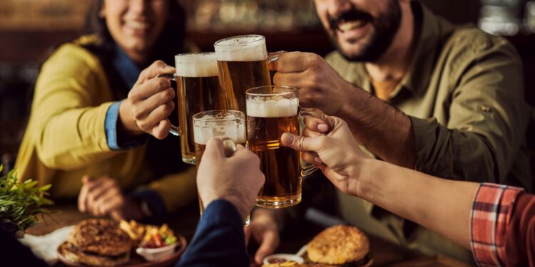 HoltensNieuws.nl Toneelgroep COV Holten speelt ‘Onverwachte ontmoetingen’ Toneelgroep COV Holten speelt ‘Onverwachte ontmoetingen’ quiz kulturhus cov