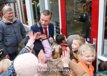 18-02-2023 - Grootse Keunedarpse Carnavalsoptocht 2023 door Math Willems fotoalbum 