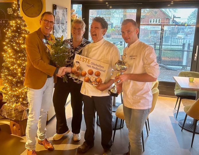 Oliebollen Nijkamp weer op 1 nijkamp 