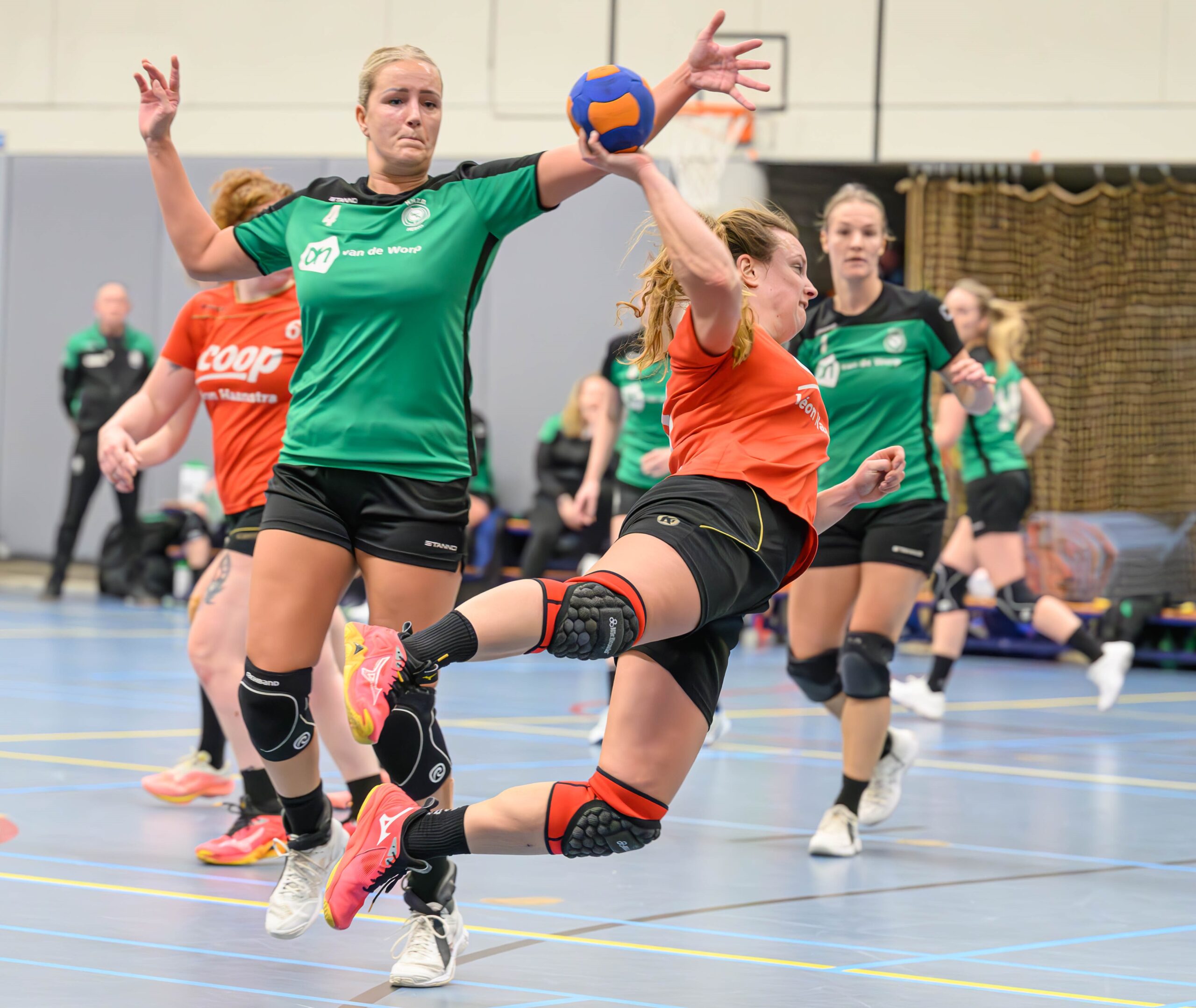 Verdiende zege van Heinose kampioenskandidaat op laagvlieger Holten