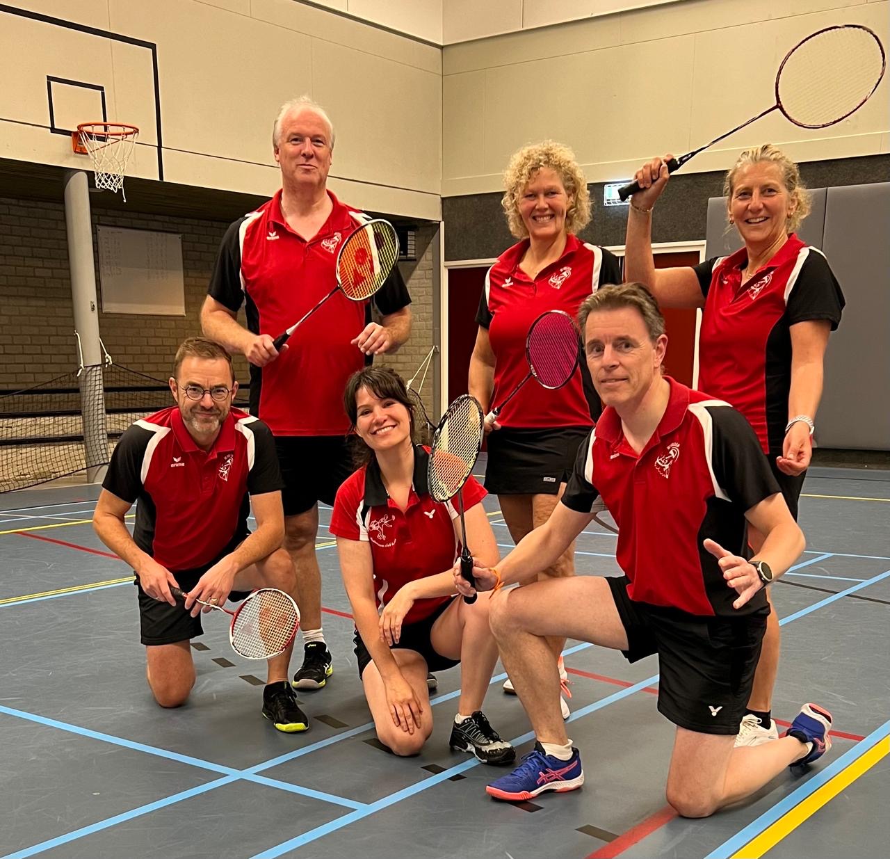 Eerste team van Badminton Holten sluit af met zege