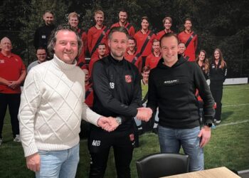 Jeugdvoetbal van topniveau tijdens Blauw Wit Internationaal O12-toernooi voetbal de biester blauwwit 