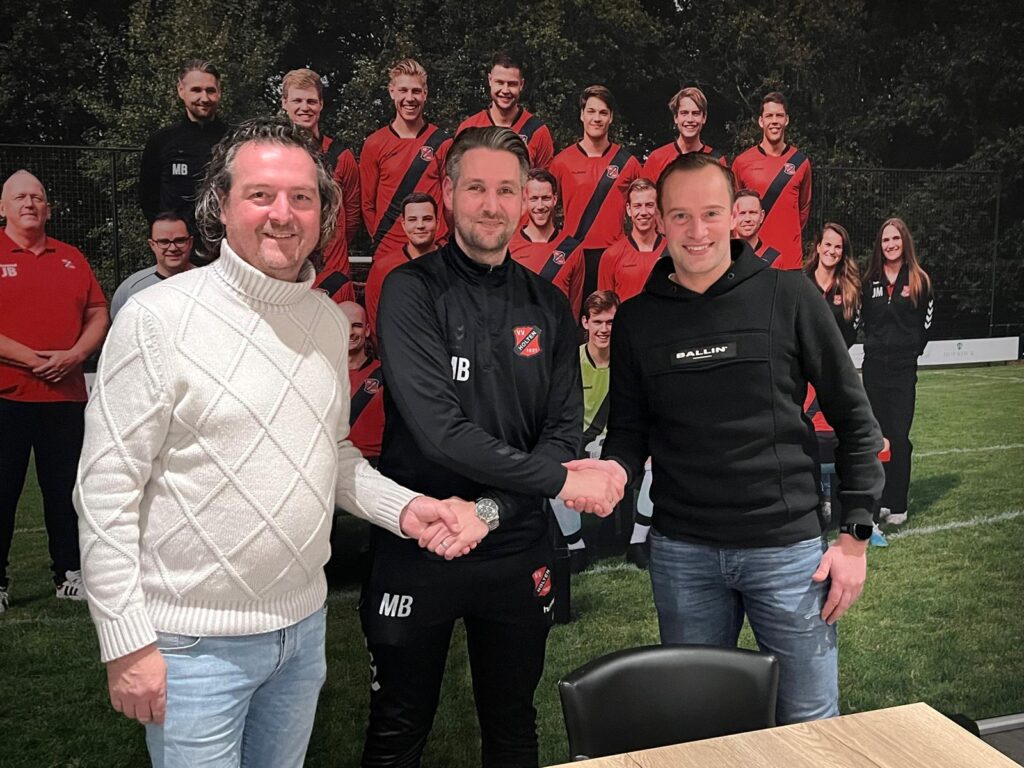 Contract hoofdtrainer Mark Bolink verlengd
