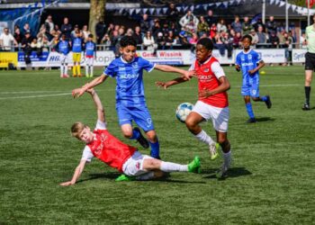 Holten geeft in laatste 5 seconden verdiende puntendeling in derby uit handen hv holten 