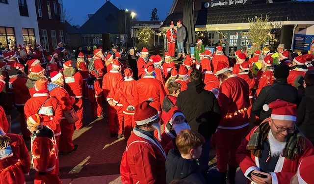 Kerstmannen maken dorpstuin ‘Het Sportdal' toegankelijker – loop je mee? 