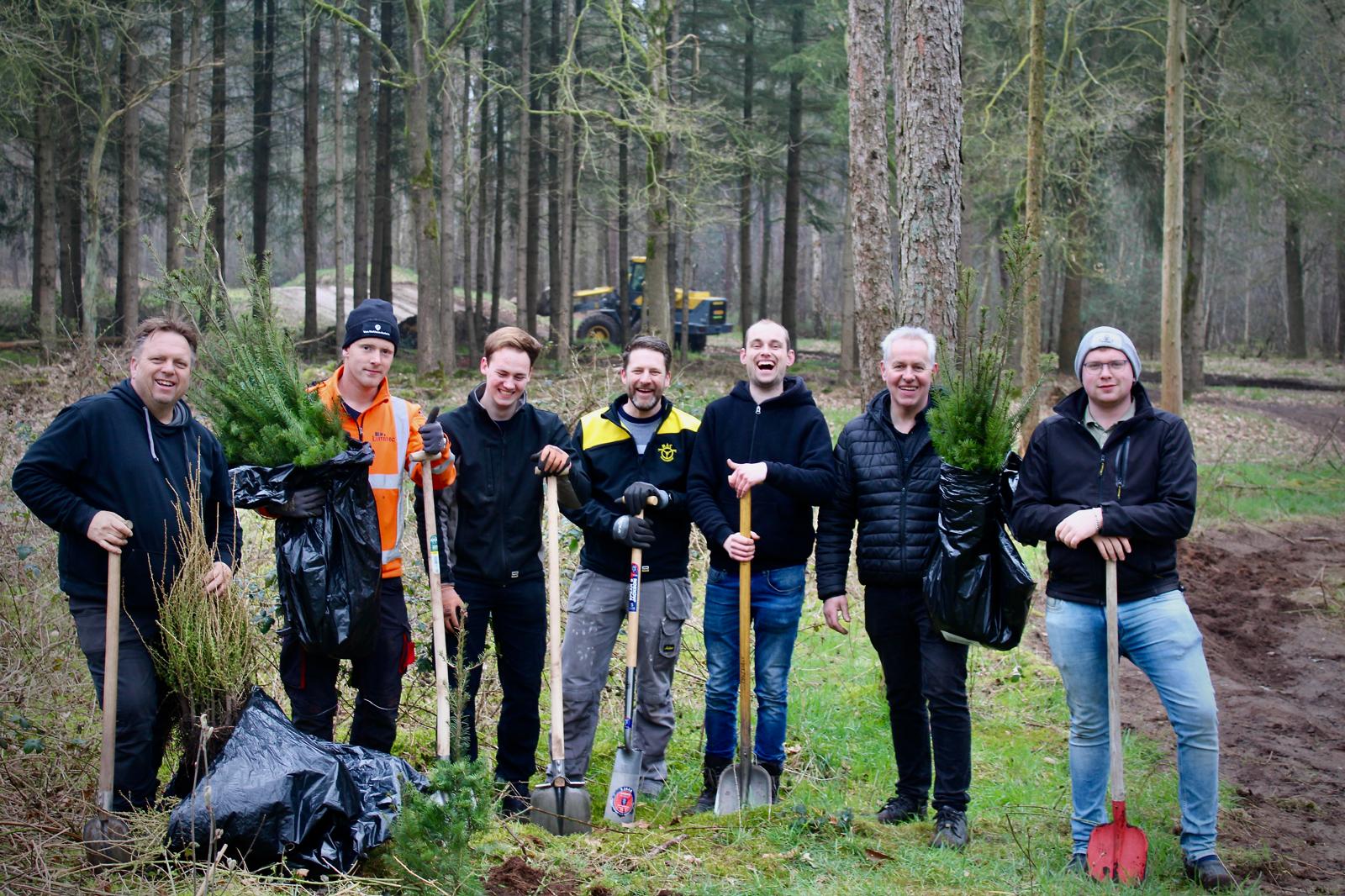 Vrijwilligers MAC “De Holterberg” vergroenen circuit De Zuurberg