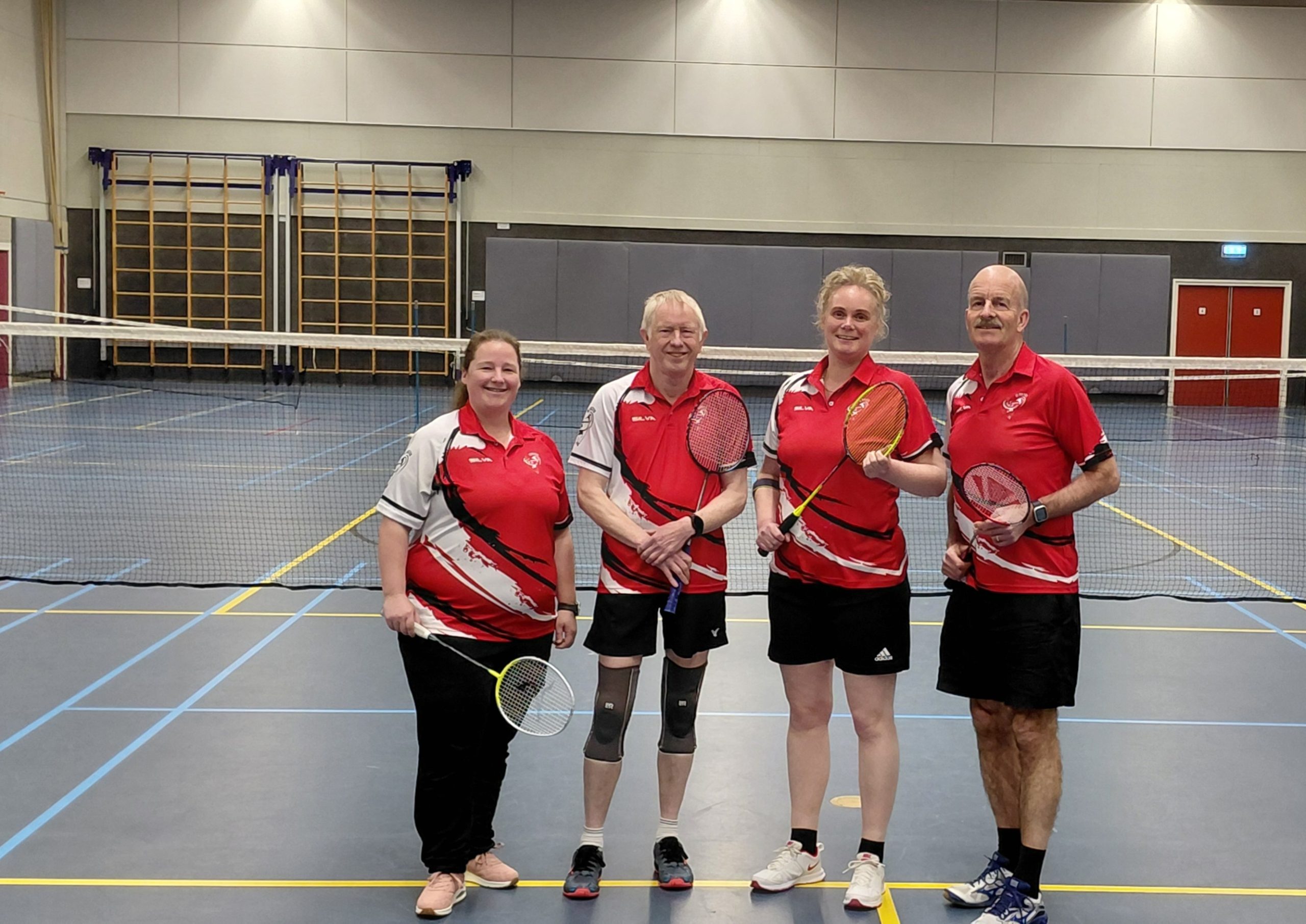 Badmintonteam 3 pakt eerste winst na 2 nederlagen in Voorjaarscompetitie