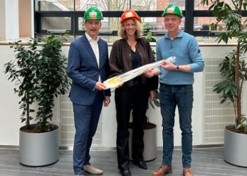 HoltensNieuws.nl Primeur voor Rijssen-Holten: duurzaam zwembad Primeur voor Rijssen-Holten: duurzaam zwembad gemeente