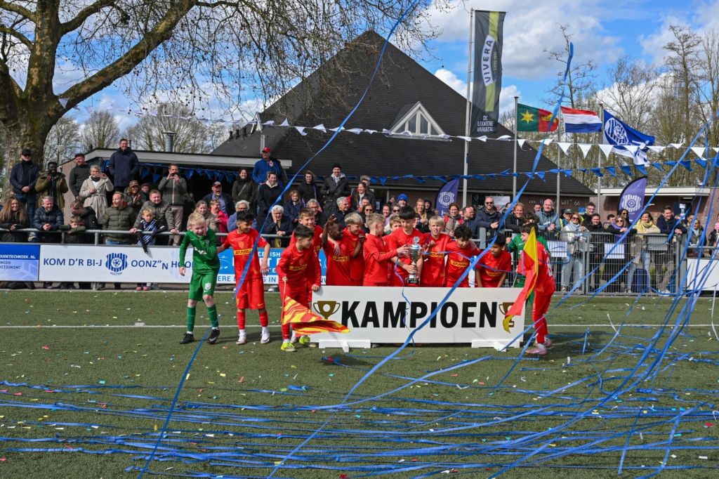 FC Nordsjaelland wint op Blauw Wit Toernooi