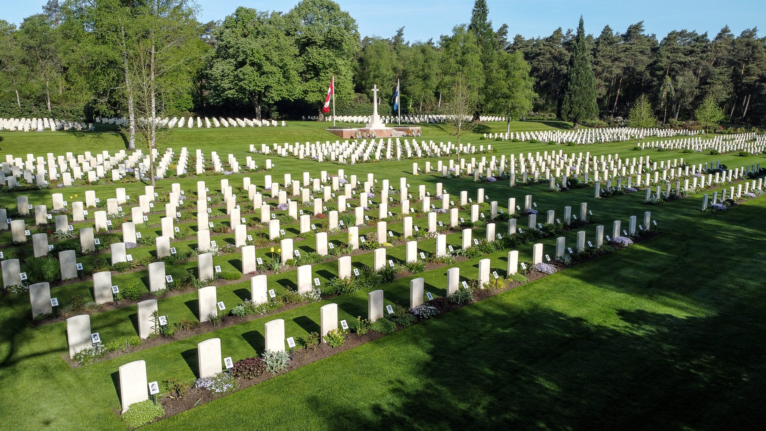 Nieuwe ontwikkelingen bij het Informatiecentrum Canadese Begraafplaats in Holten